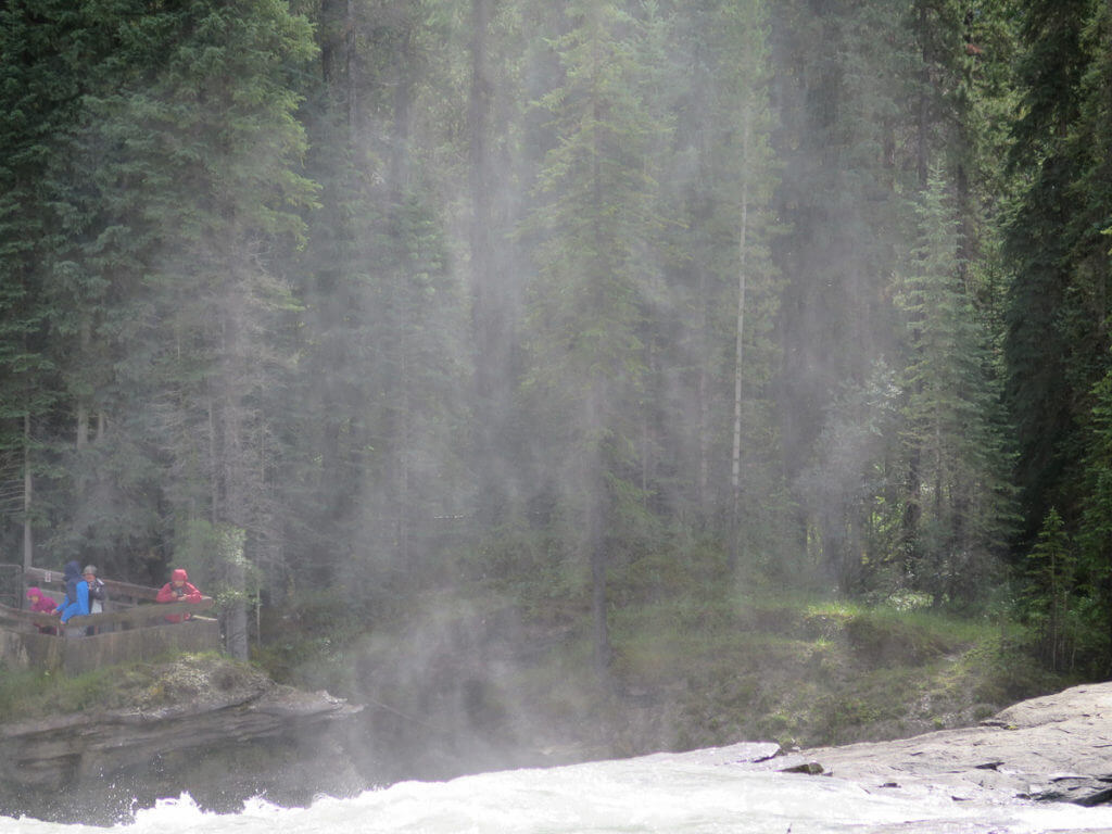 Athabasca Wasserfälle Nebel
