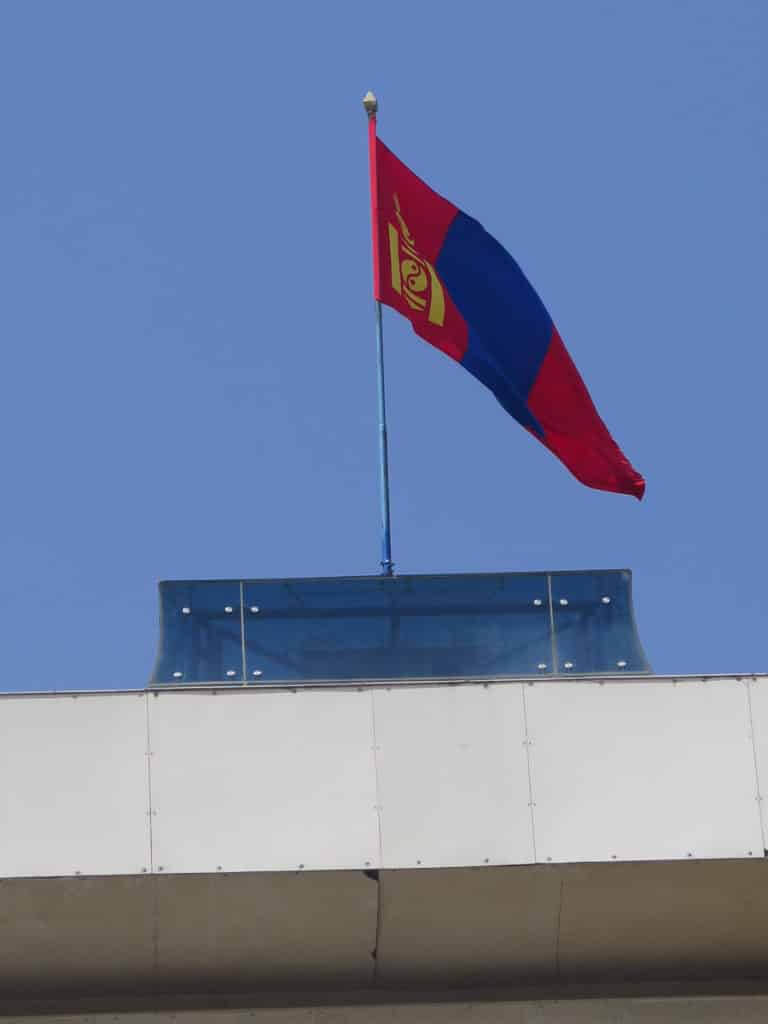 mongolische Fahne: rot und blauw und gelb