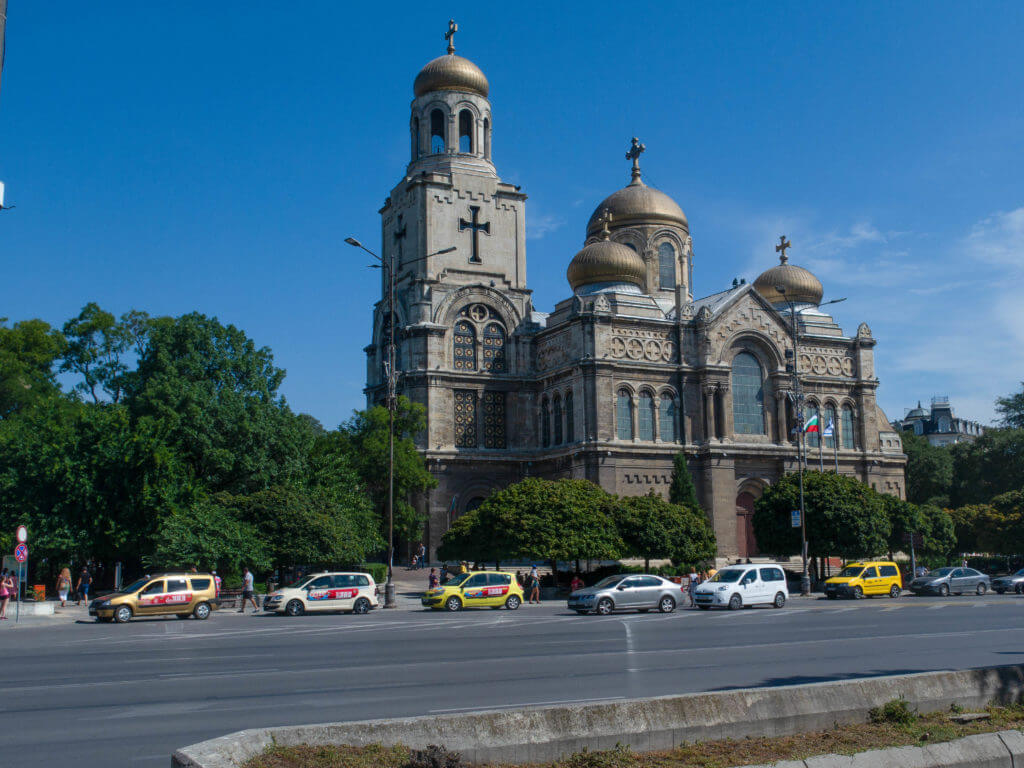 muttergotteskirche in Varna außenansicht
