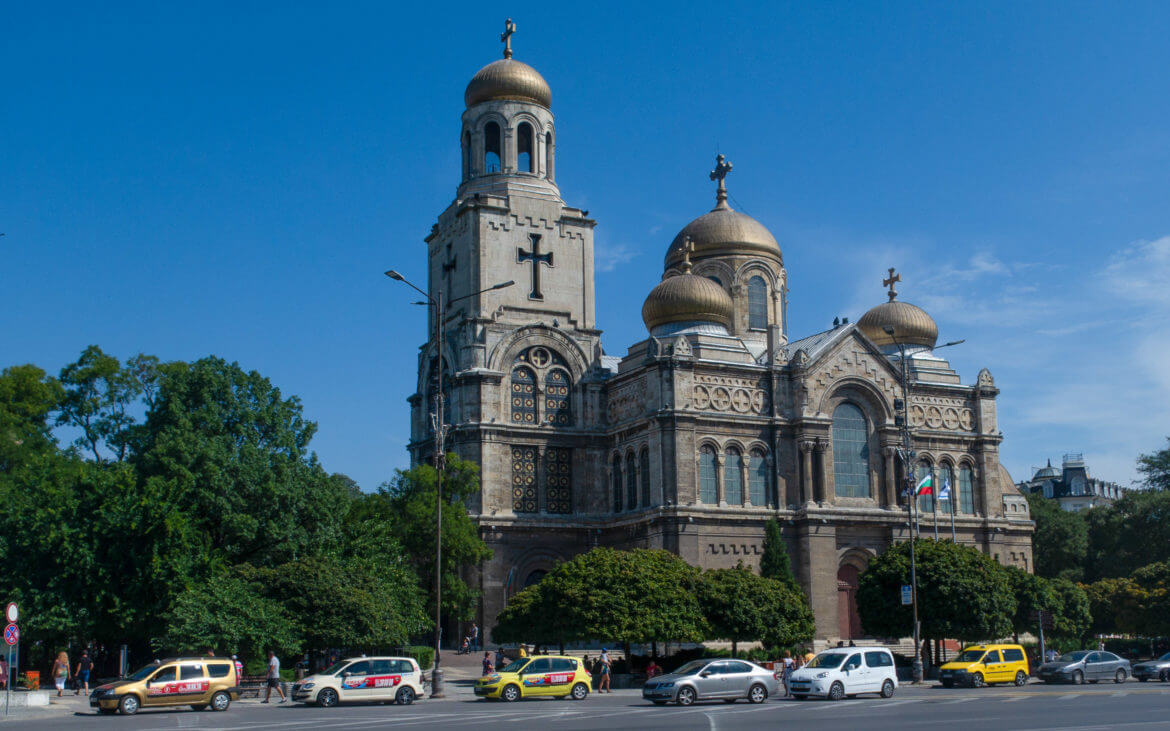 muttergotteskirche in Varna außenansicht